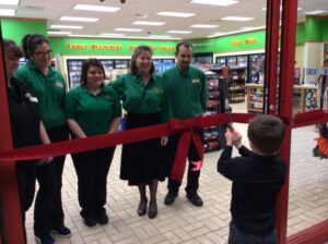 ribboncutting1096